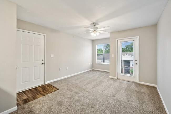 Abundante luz solar - Hallmark at Columbia