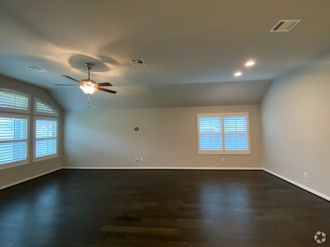 Building Photo - 535 Merlin Ln Rental