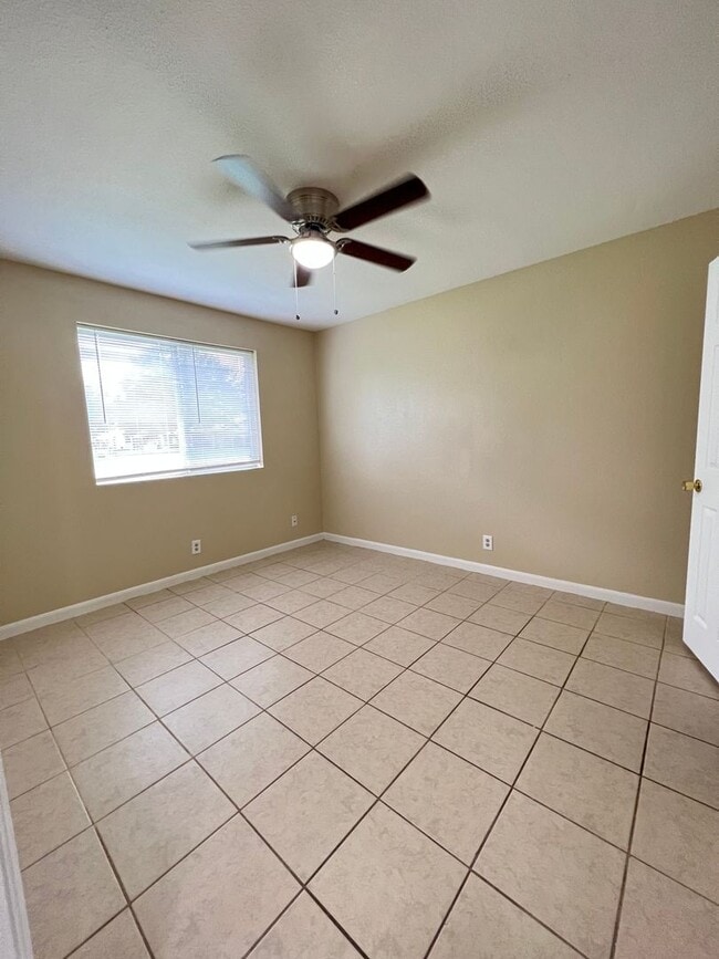 Photo - Newly refreshed 3BD/2BA duplex in Eagle Lake, TX