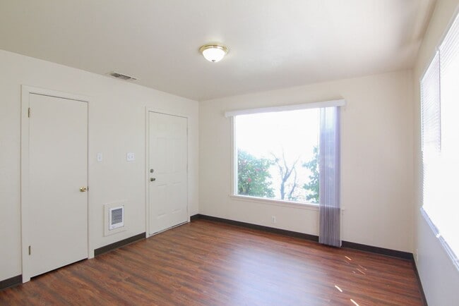 Photo - Conveniently Located Duplex Unit with Laundry Room