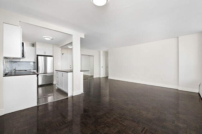 65 Forest Manor Rd