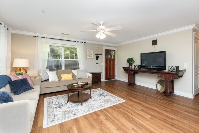 Photo - 3 Bedroom Flat, End unit Apartment - Available at Woodlands with $500 deposit. Ask your leasing a... Unit #104