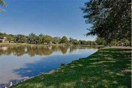 Photo - 18731 Gibbons Dr