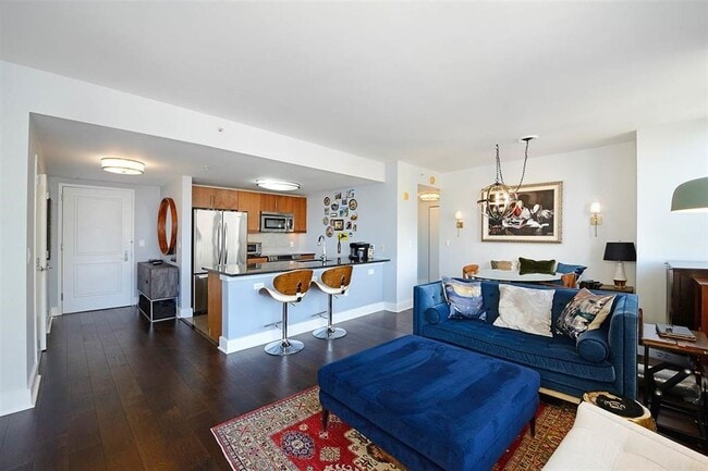 Building Photo - 88 Morgan St Unit 2402