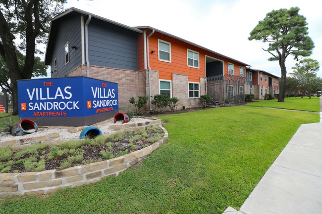 Villas at Sandrock - Villas at Sandrock Apartments