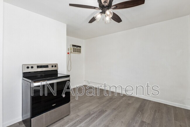 Photo - 2412 E Monroe St