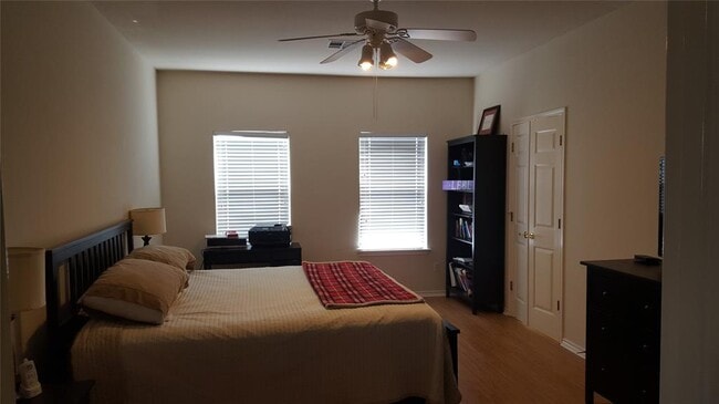 Photo - 11725 Lansdowne Rd
