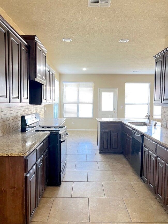 Photo - 7005 Harrall Ranch Rd