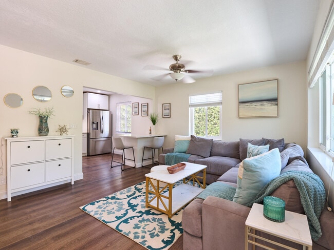 Photo - 222 Bayberry Dr