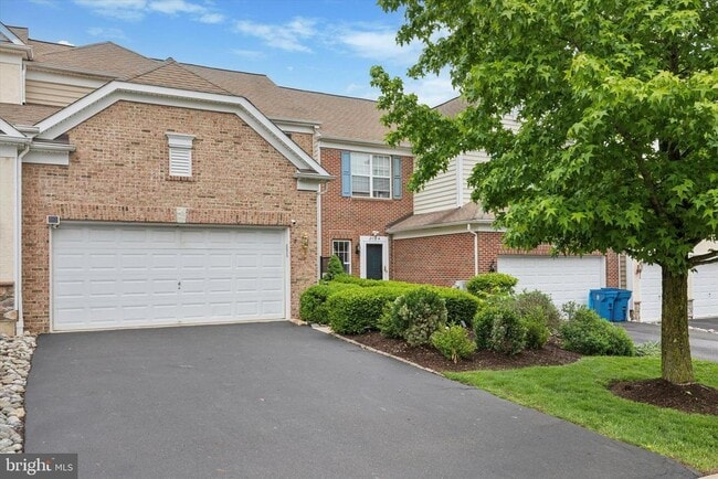 Photo - 2136 Sugar Maple Ln Townhome