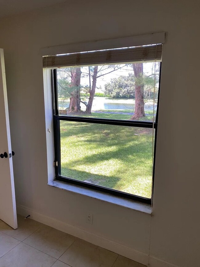 Photo - 21900 Lake Forest Cir Unit 104