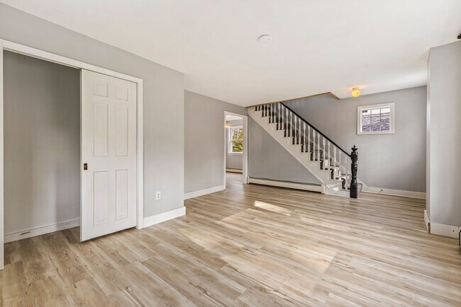 Photo - 83 Richardson St