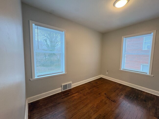 Photo - 2 Bedroom, 1 Bathroom Apartment in High Point!