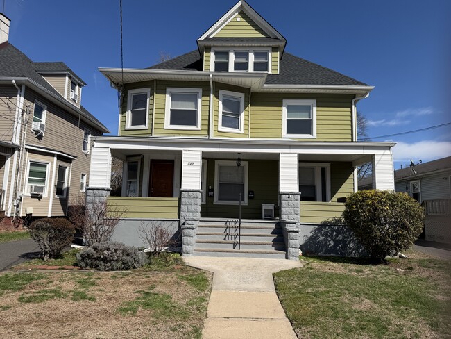 Photo - 727 Carlton Ave Unidad 2