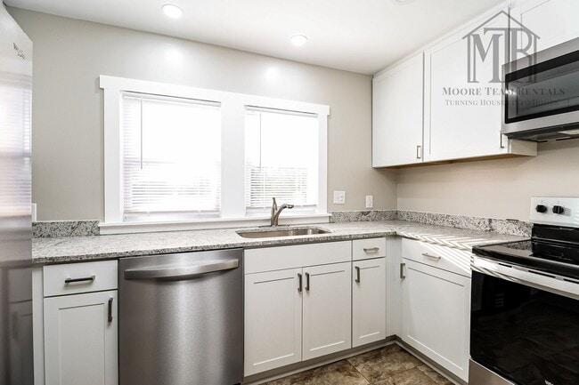 Photo - 2/1 Updated House - Very Nice!