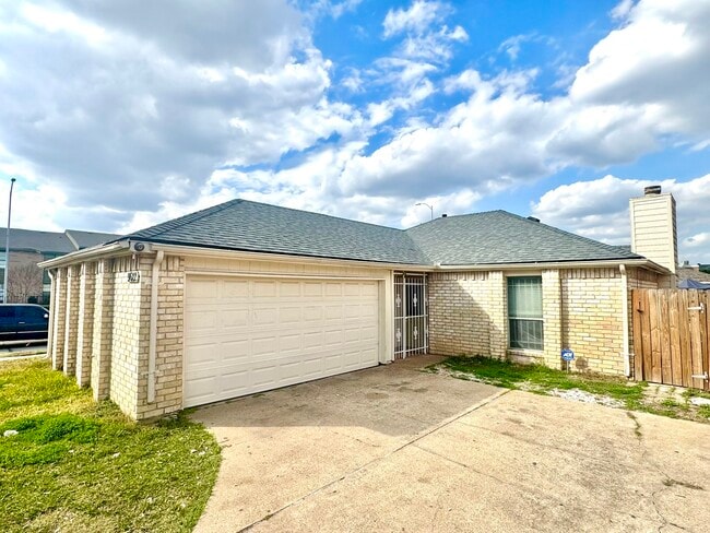 Photo - 9622 Sandstone Rd