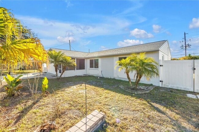 Photo - 354 74th Ave NE