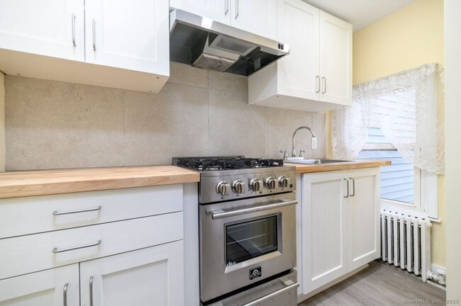 Photo - 75 Soundview Ave