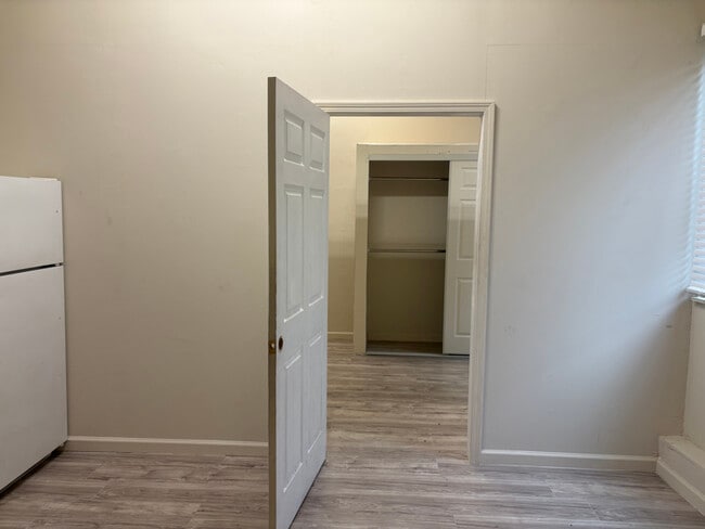 Photo - 23 Pittsburg-Antioch Hwy