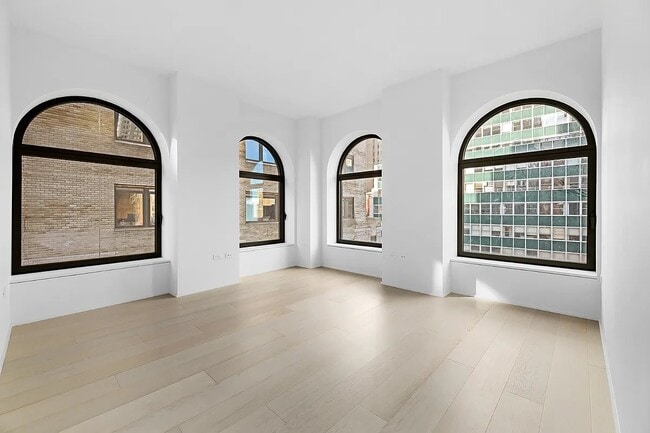 Photo - 130 William St Unit 20E