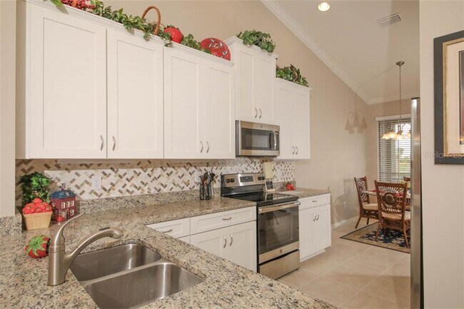 12720 Sorrento Wy Unidad 201