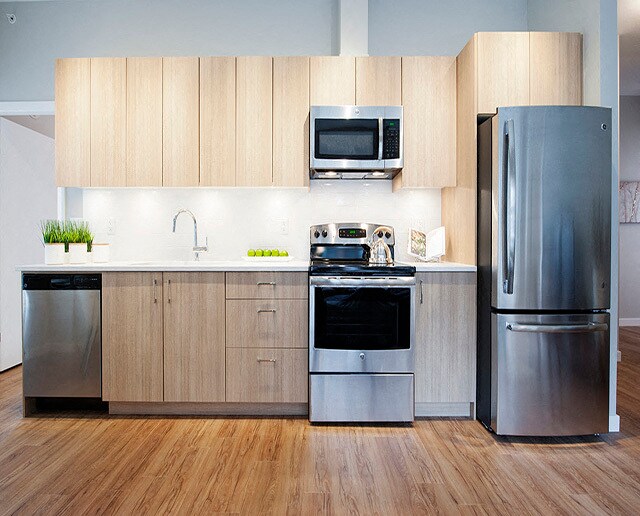 Photo - Yello on Yates