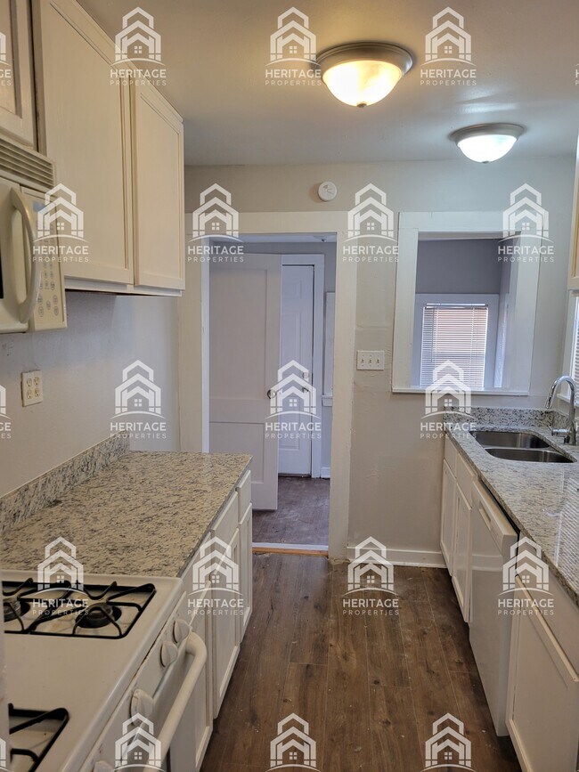 Photo - 5809 Kilpatrick Ave