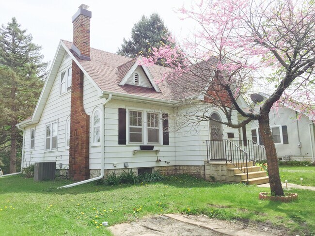 Photo - 609 Hammond Ave