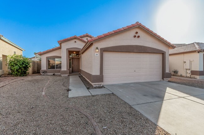 3 Bedroom, 2 Bath in Gilbert - 3 Bedroom, 2 Bath in Gilbert House