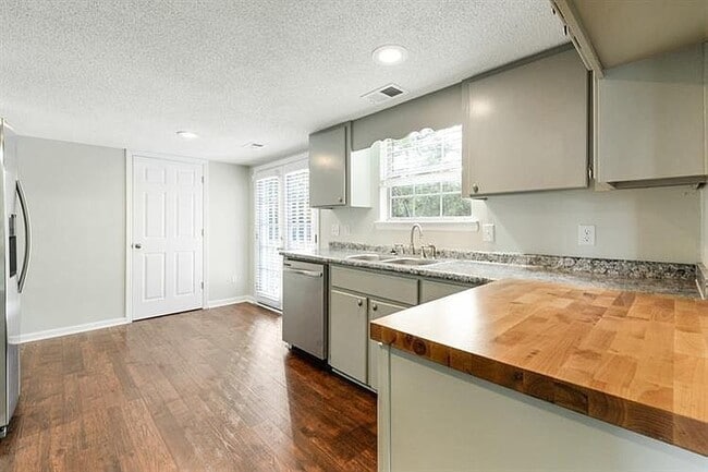 Photo - 45 Pointer Ct