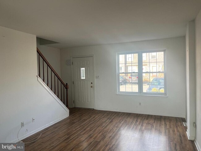 Photo - 325 Barley Dr