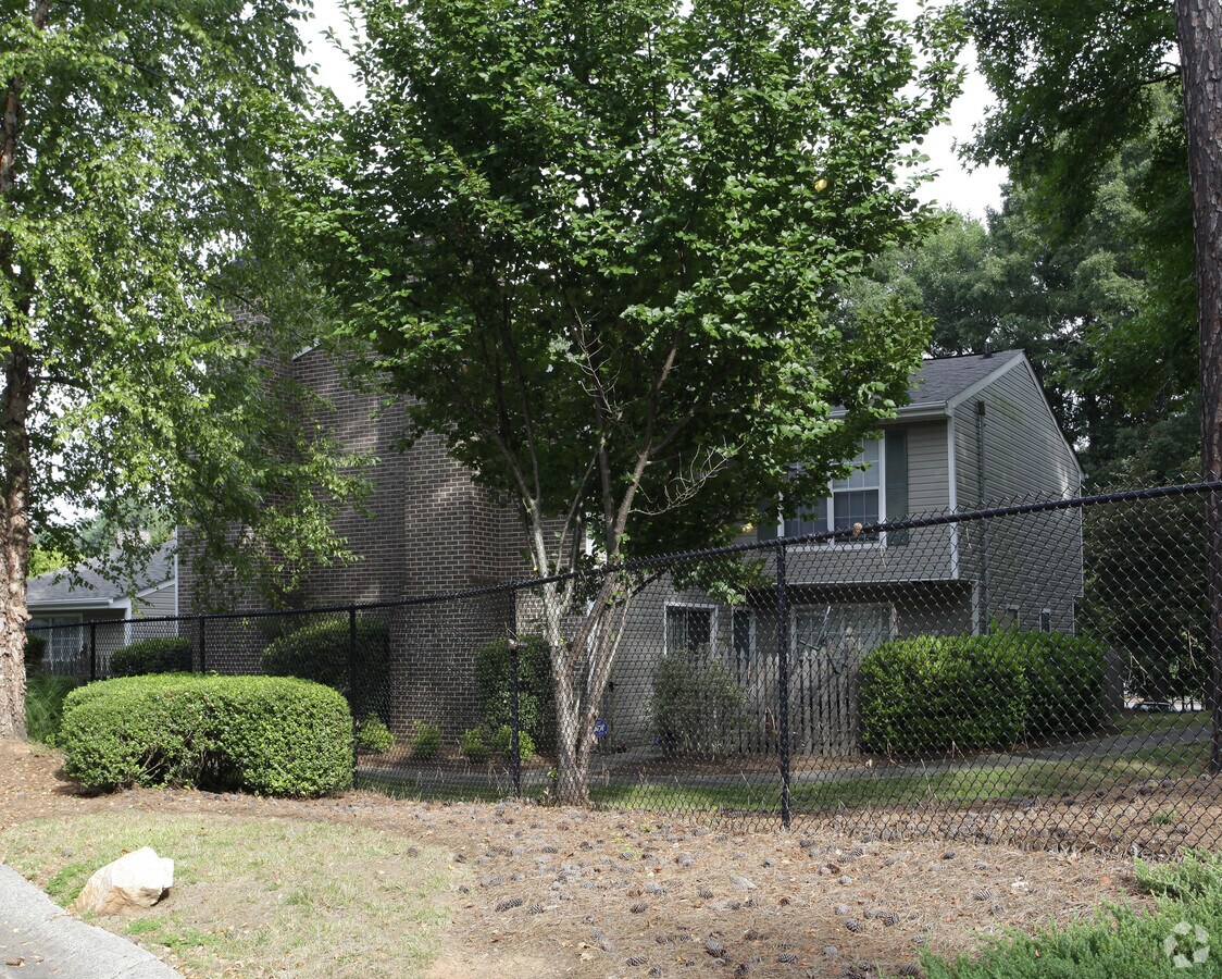 Photo - Woodchase Townhouses