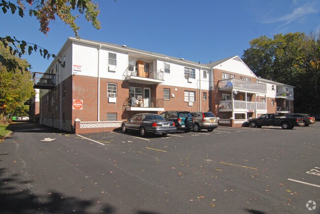Juliann Garden Apartments - Juliann Garden Apartments