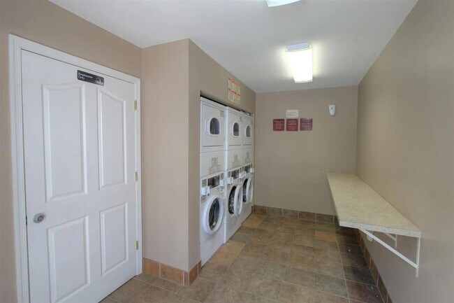Photo - 600 Reusens Rd Unit J111