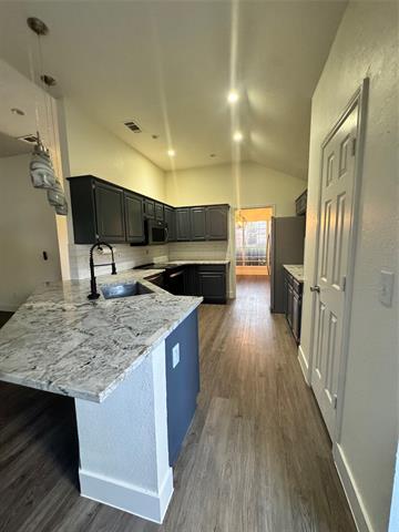 Photo - 8104 Sebastian