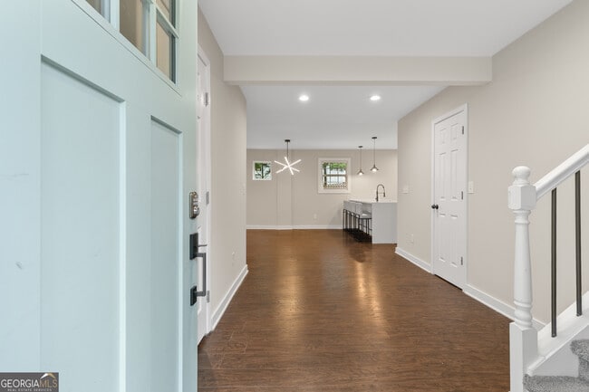 Photo - 1887 E Farris Ave