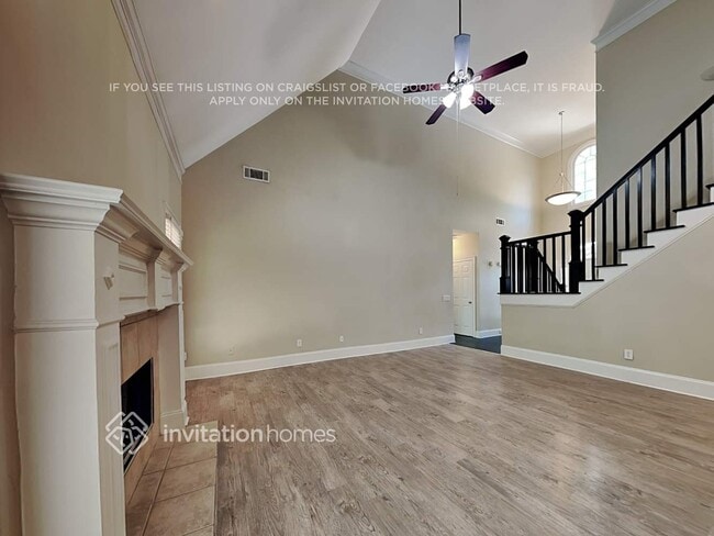 Photo - 14 Whitegrass Ct