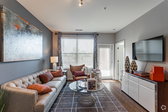 1BR, 1BA - 673SF - Discovery Square