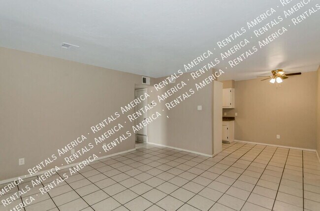 6351 N Barcelona Ct