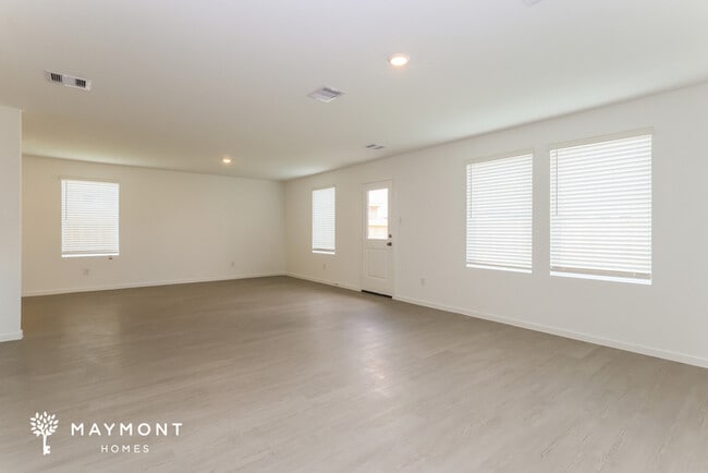 Photo - 3089 Fantasy Ter Dr