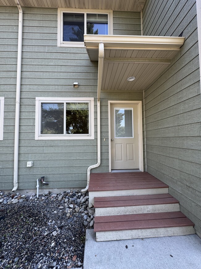 Photo - 606 Minnesota St Townhome