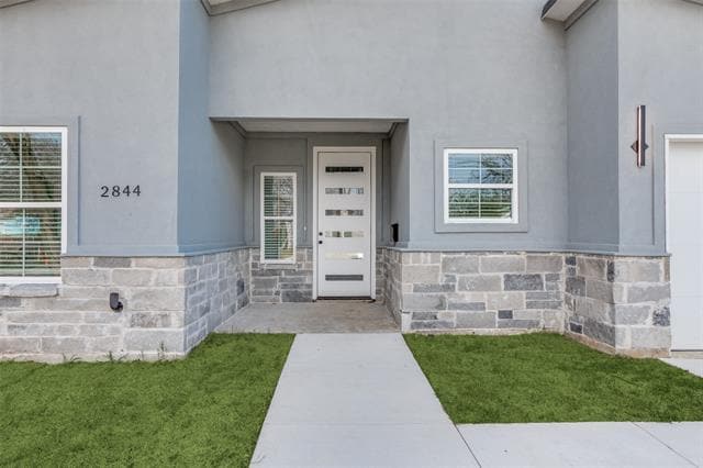 Photo - 2844 Oakdale St