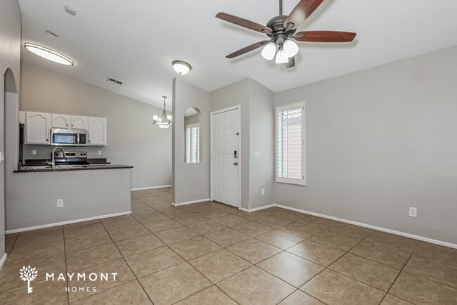 Photo - 882 E Taylor Trail