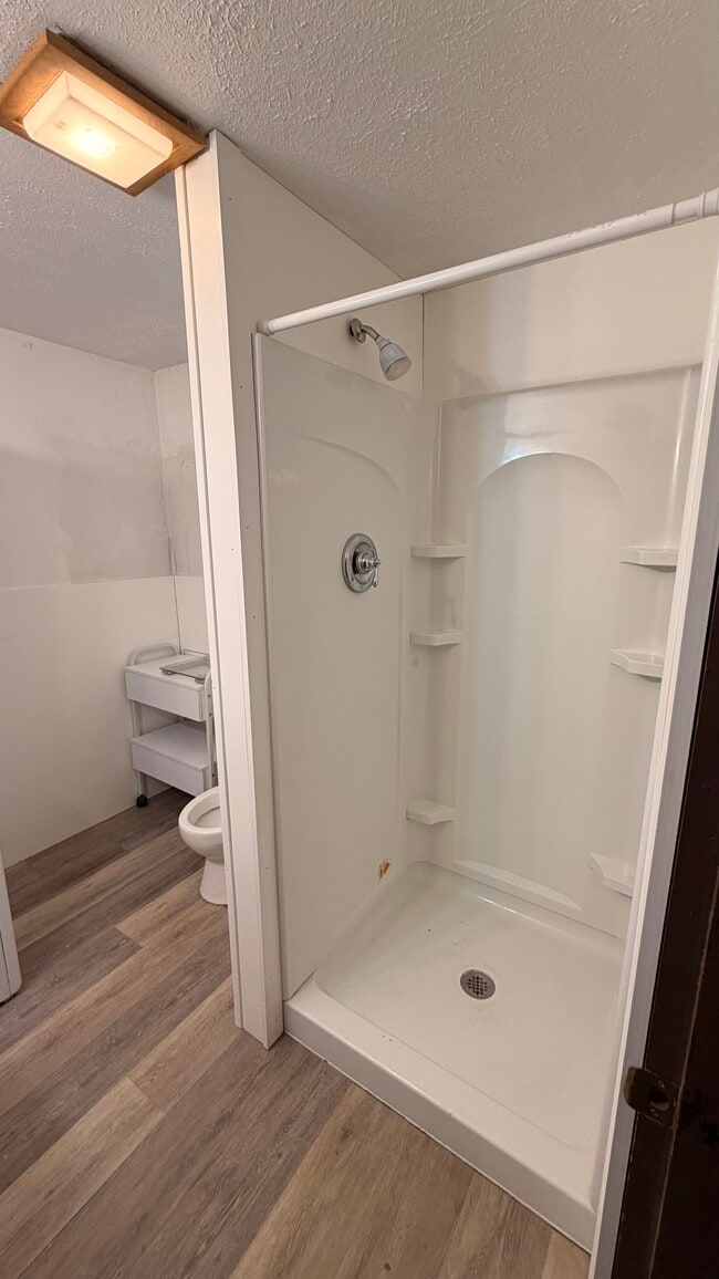 Photo - 483 W Perry St