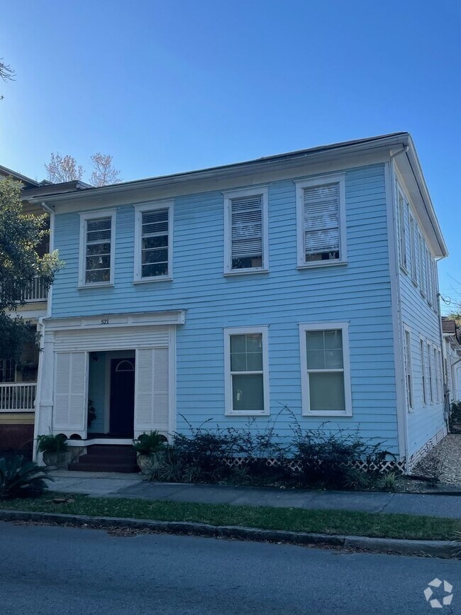 Building Photo - GORGEOUS UNIT NEAR STARLAND/SCAD Rental
