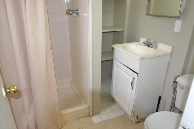 Photo - 211 Drew St Unidad 2/1