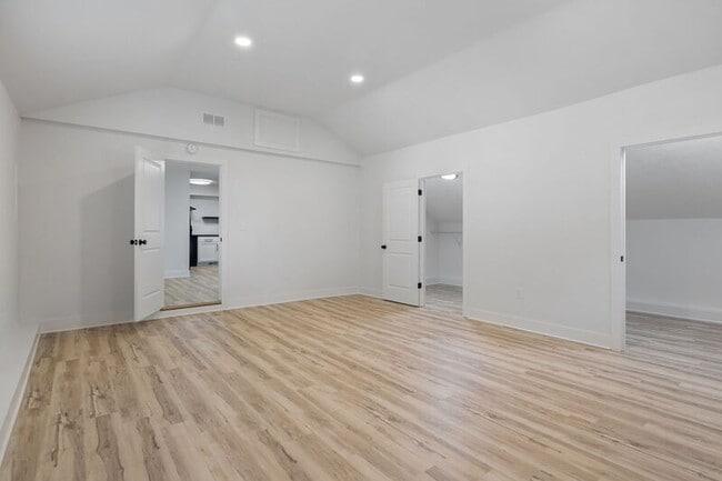 Photo - 745 Morningstar Dr