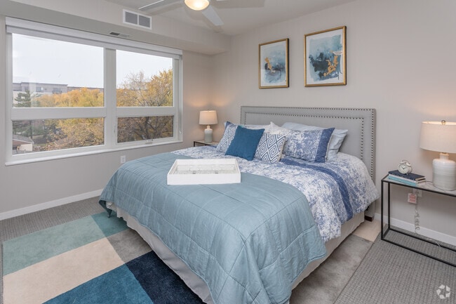 2HAB, 2BA - 1.333SF
