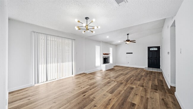 Building Photo - 23414 Canyon Lake Dr