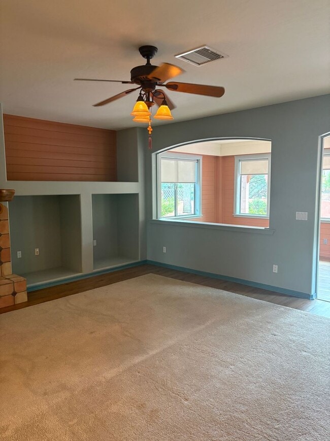Photo - 110 E Bighorn Ct